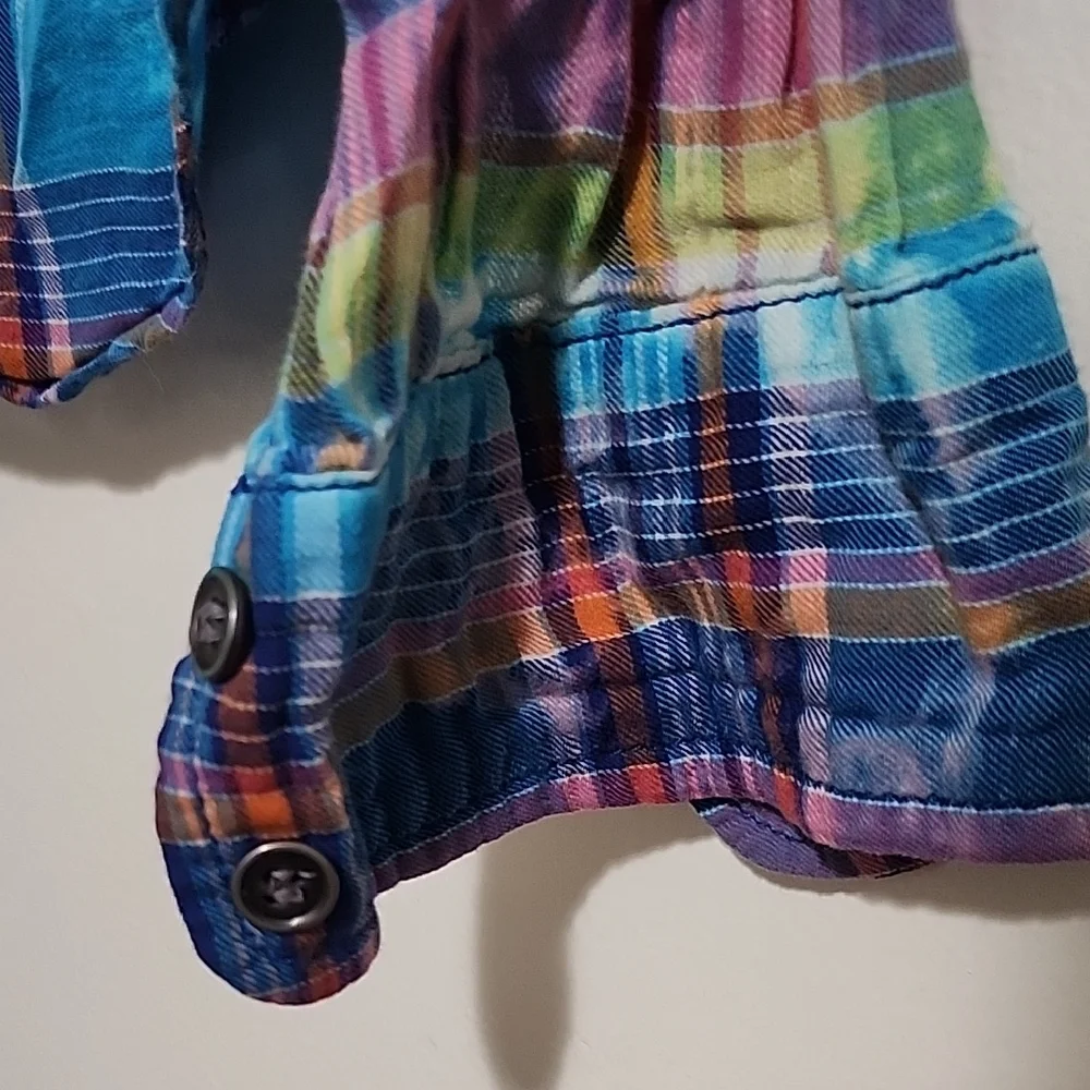 Daytrip Multicolor Plaid Button Up - Picture 4 of 5